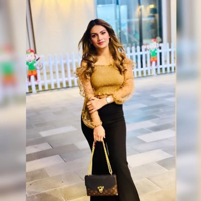 SidraBalouch1's profile picture. 