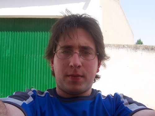 Informático y estudiante, aficionado al baloncesto, a los juegos, a la literatura y el cine y en mi tiempo libre soy entrenador del Ointxe!