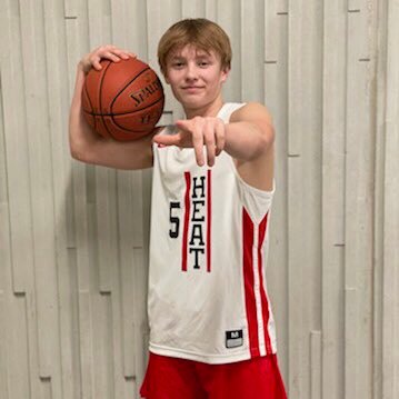 Class of ‘23 6'0 - 165 lb Cambridge Isanti Basketball 🏀. Minnesota Heat