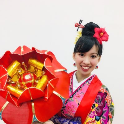 hokamayuri's profile picture. まちぐゎー（商店街） 🌺那覇愛溢れる人💁🏻‍♀️頑張る女性👨‍👩‍👧‍👦 👘伝統文化&工芸&芸能好きへ : 那覇出身Ꞥ外間製菓所3代目Ꞥ郷土菓子研究 #ミス那覇 🌿壺屋小▶︎真和志中▶︎那覇国▶︎琉大▶︎ワタベウェディング▶︎事業構想大学
お問い合わせはLINEにて：@ofv4874t