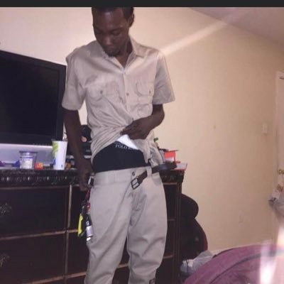 reddotdizzie's profile picture. 