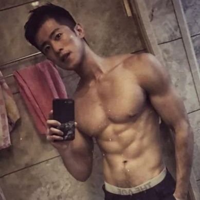 LisaWil70006785's profile picture. RUSH正品批发商🌈🌈🌈
V信咨询☞zs131421fan