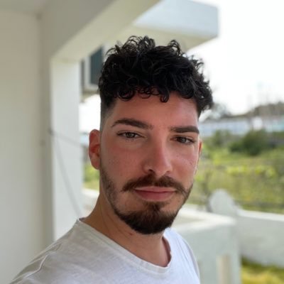 Kwstas_Saranto's profile picture. Υποψήφιος Βουλευτής του ταμείου του Ο.Α.Ε.Δ. Και σύντομα πρωθυπουργός του σπιτιού μου...!!!