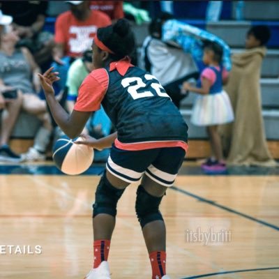 Born in Louisiana, raised in Texas, living 🏡 in Georgia 2025 🏀⭐️ (5’7 - 11th Grader) ⛹🏾‍♀️ 3.7 GPA 📚 💁🏾‍♀️ Mom @HarveyPharmD