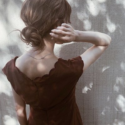 ビンボーな母子家庭育ち( ´ •̥ ̫ •̥ ` )⇒美容関係の仕事に就くもブラックすぎて体を壊してウツ病にもなり退社⇒もう諦めるしかないかと思ったけど、ネットビジネスに出会って3ヵ月で月収100万円達成💗わたしの様に現状を変えたいと思っている方を無料でサポートしてます🌟