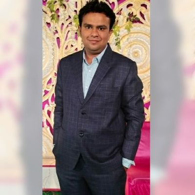 nikkithecool009's profile picture. किसी सफल व्यक्ति तथा दूसरों के बीच में अंतर ताक़त का नहीं, ज्ञान का नहीं, बल्कि इच्छाशक्ति का होता है।