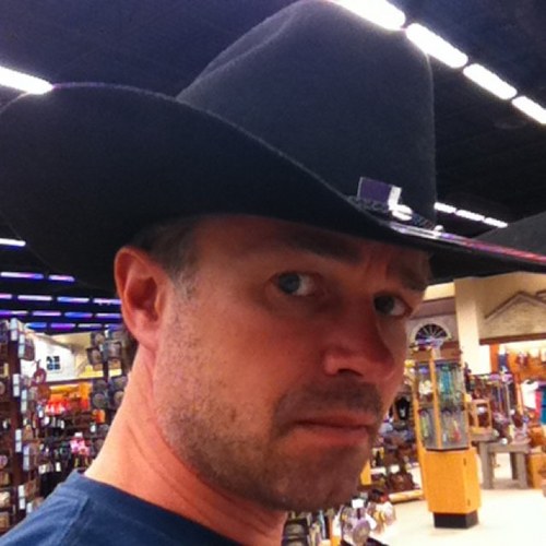 KPE1969's profile picture. þetta gerist í búðunum