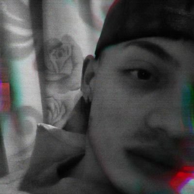 cantante-barbero 🔥🇪🇦🙏👹
arcangel la maravilla 🙏❤️👹