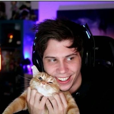 _On_The_Left_'s profile picture. 