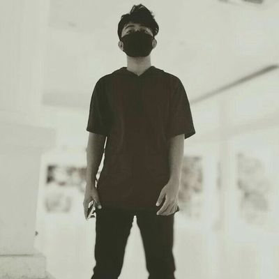 Visi tanpa eksekusi adalah lamunan
Eksekusi tanpa visi adalah mimpi buruk
Vision without execution is a daydream
Execution without vision is a nightmare
