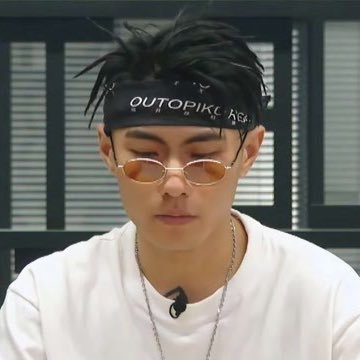 XaBhALwcApqSVoN's profile picture. 单男，23岁，在深圳，想玩的单女或者找单男的联系我，不是gay