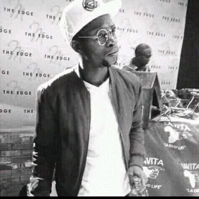 MathumeMartin's profile picture. 