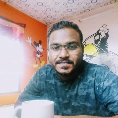 RijuS10's profile picture. 