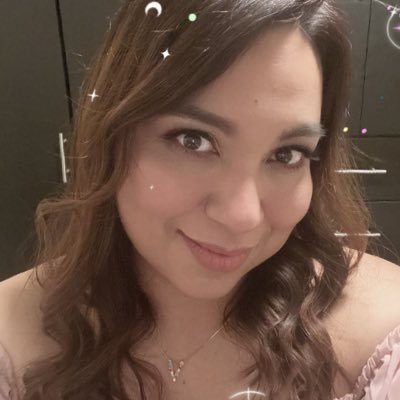 VictoriaPRImero's profile picture. Solo se que me gusta mucho compartir mi tiempo con la gente que quiero, y que me gusta sonreir siempre, ver positivamente la vida, y dar lo mejor de mí cada día