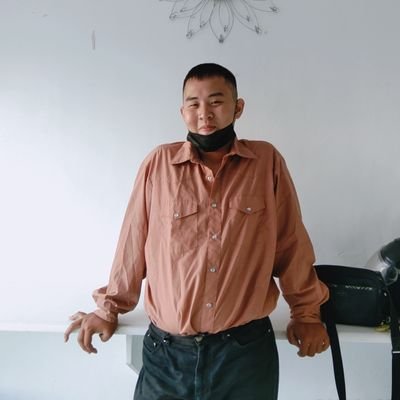 cymonsia's profile picture. biography. lol. please disect me or give me some sweet ass morphine