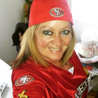 I'm just an ordinary girl living in an ordinary world....HUGE 49ER FAN!!!!! I love my NINERS!!