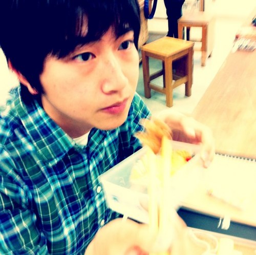 hiro1130's profile picture. モットーは「広く浅く」いろいろな事に興味を示します。 「とにかくやってみる」を大切に。