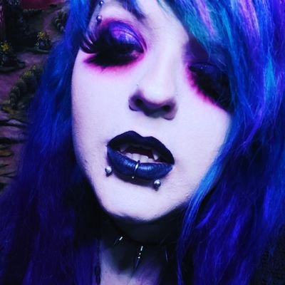 CrystalDarkPoet Profile Picture