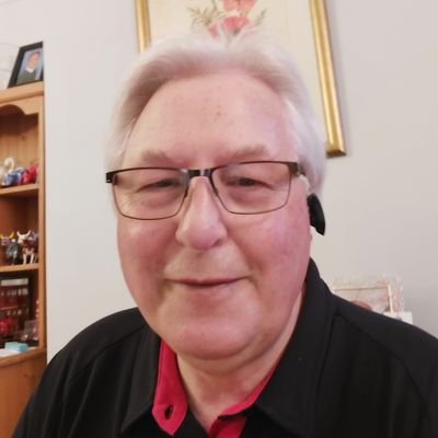 MosesPoppyembus's profile picture. 