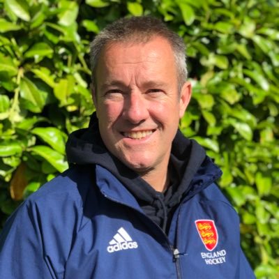 Lead Jnr Boys Coach @cliftonrobbies @aspirellp Chartered Financial Planning 🧡 Dad coach to Harry & @OllieKingHockey🏴 💚💛 Views my own!
