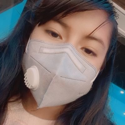 Soy una persona alegre , divertida y me gusta cuidar a las personas que me importan .