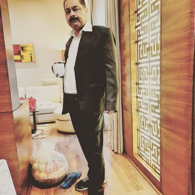 Vivek24786004's profile picture. 