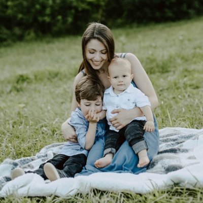 Mom of 2, Emergency Medicine Doc, Med Ed Fellowship Trained, Amateur baker