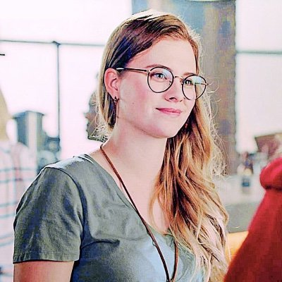 Daughter of Zelena Mills. You heard that right, Zelena Mills aka the Wicked Witch Of the West