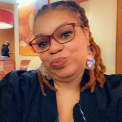 I have 4 kids 2 men and 2 teenagers . I myself have multiple sclerosis diagnosis 2003. I love animals I have a dog and two https://t.co/myjFh0xJvN son is autistic and daughter.