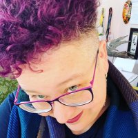 Erin Bow(@erinbowbooks) 's Twitter Profile Photo