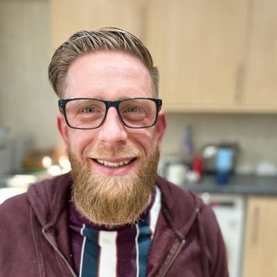Passionate about seeing Jesus transform lives|Leader of @darwen_st|husband to @mcgibbon_susie|desperate to see church impact community|release unlikely leaders