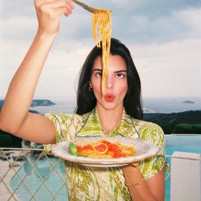 HnsAzlnShah's profile picture. Life is a joke, so laugh out loud ✌🏻