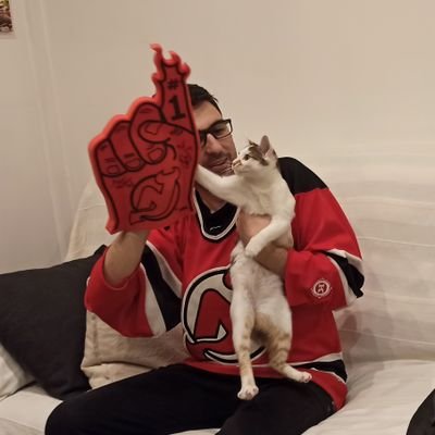 Català, osonenc, manlleuenc (no necessàriament per aquest ordre) / #NJDevils fan / 7° Mar 📜