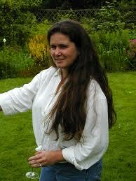 Estefana_Horesc's profile picture. The best beauty, straight from Paris