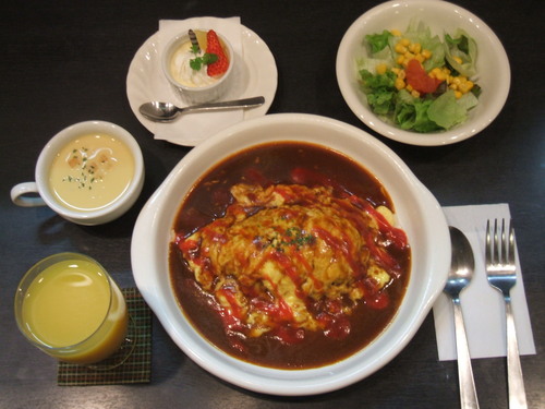 こんにちは、グリルSASAYAです。 焼津で飲食店を営んでいます。 オムライスが人気です！ よろしくお願いしますm(_ _ )m