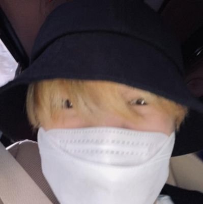 aleynambb's profile picture. 원호가 아름다운 모든 것을 미소 지을 때~𝙢𝙤𝙣𝙨𝙩𝙖 𝙭 𝟕 
🏳️‍🌈
she/her