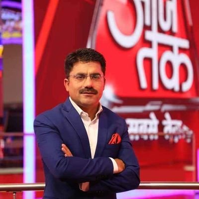 नैनं छिन्दन्ति शस्त्राणि नैनं दहति पावकः। न चैनं क्लेदयन्त्यापो न शोषयति मारुतः॥
स्वतन्त्र विचारक 🔱महाकाल का भक्त 🙏