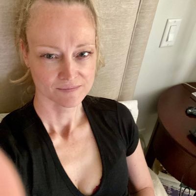 AnneMargaret_L's profile picture. I like people, places and things.