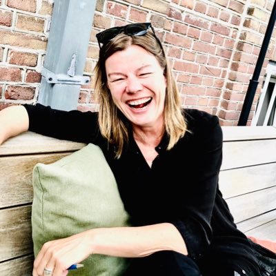https://t.co/nshY5DNVI6 - artist, art-collector, marketing & publicity for creatives
