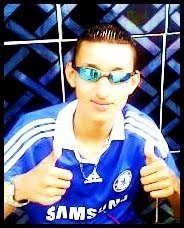 Sou Mc Lineeker De São Paulo  Estou Sempre Sorrindo e De Bem Com á Vida Eu Estou Aki  éh Nois Pesoal Humildade Prevaleçe Segui ae
