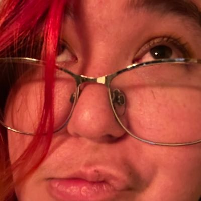 rosegreyart's profile picture. Fujoshi artist-author running through life at full speed. I'm also known as ladyrosegrey :D they/them