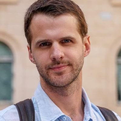 pinelliman's profile picture. ⚙️🌿🇮🇹🇺🇦 Lavoro in un liceo scientifico. Amo l'opera, le montagne e i robot. Combatto contro il cambiamento climatico e i buoni sentimenti.