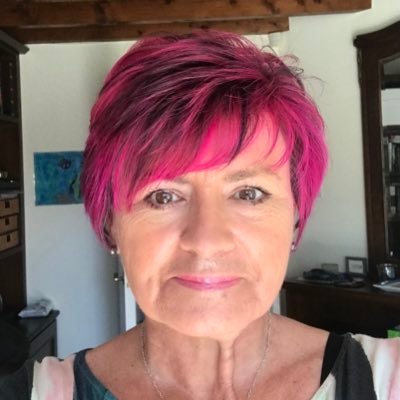Patent attorney. family history fan, Body Jammer, & wife and mum