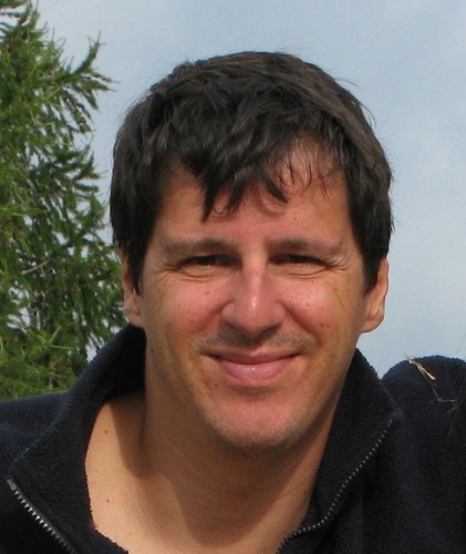 Co-founder: https://t.co/3lzCNQd3Mn news agency / Contributor: https://t.co/caHf06naiQ, https://t.co/o1Yc1dxtNv / Author: La scimmia che vinse il Pulitzer