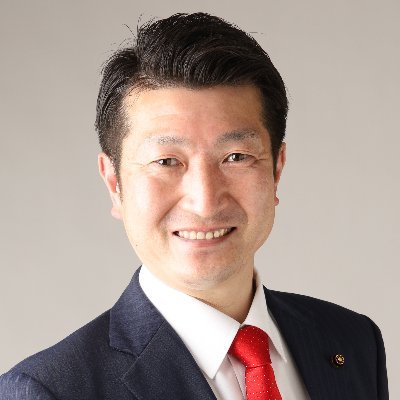 久喜市から自民党推薦で埼玉県政に挑戦するも涙をのむ
久喜市議会議員2期8年　小中学校の統廃合を提案。久喜駅東口に大東文化大学スクールバス誘致、ツイッターで農業のテーマパークを提案、元ZOZOの前澤氏からふるさと納税500万円が入り計画中。ゆるキャラしょうぶパン鬼ー創設メンバー。硫黄島訪島。小学校５校足育測定導入　他