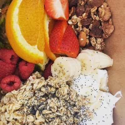 healthy and delicious food... menu changes weekly, message to order 💪🏼❤️