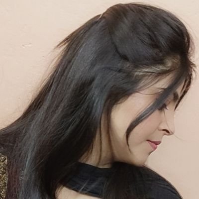 Sharmasneha8's profile picture. मैं अपने ही मन का हौसला हूं...💙