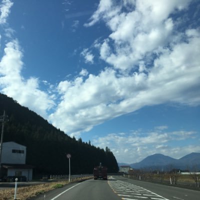切り捨てしたら二十歳のインフラエンジニアです。NW、SV、ちょこっとプログラミングしてます。資格取得→FE、AP、LPIC 2、CCNP、comptia project、PMP 取得予定→ネスペ、LPIC305