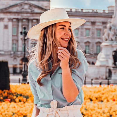 🌎 Award winning Travel Vlogger and London lifestyle expert |💃 #travelvlogger |✈️ Next stop: Cotswolds, UK