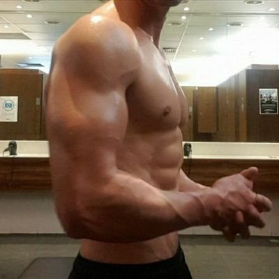 .Strength.Mobility.Balance.Mind.
We're all gonna make it. On the calisthenics grind. Be the man in the arena. Blessed.
Learn to Handstand the right way below!